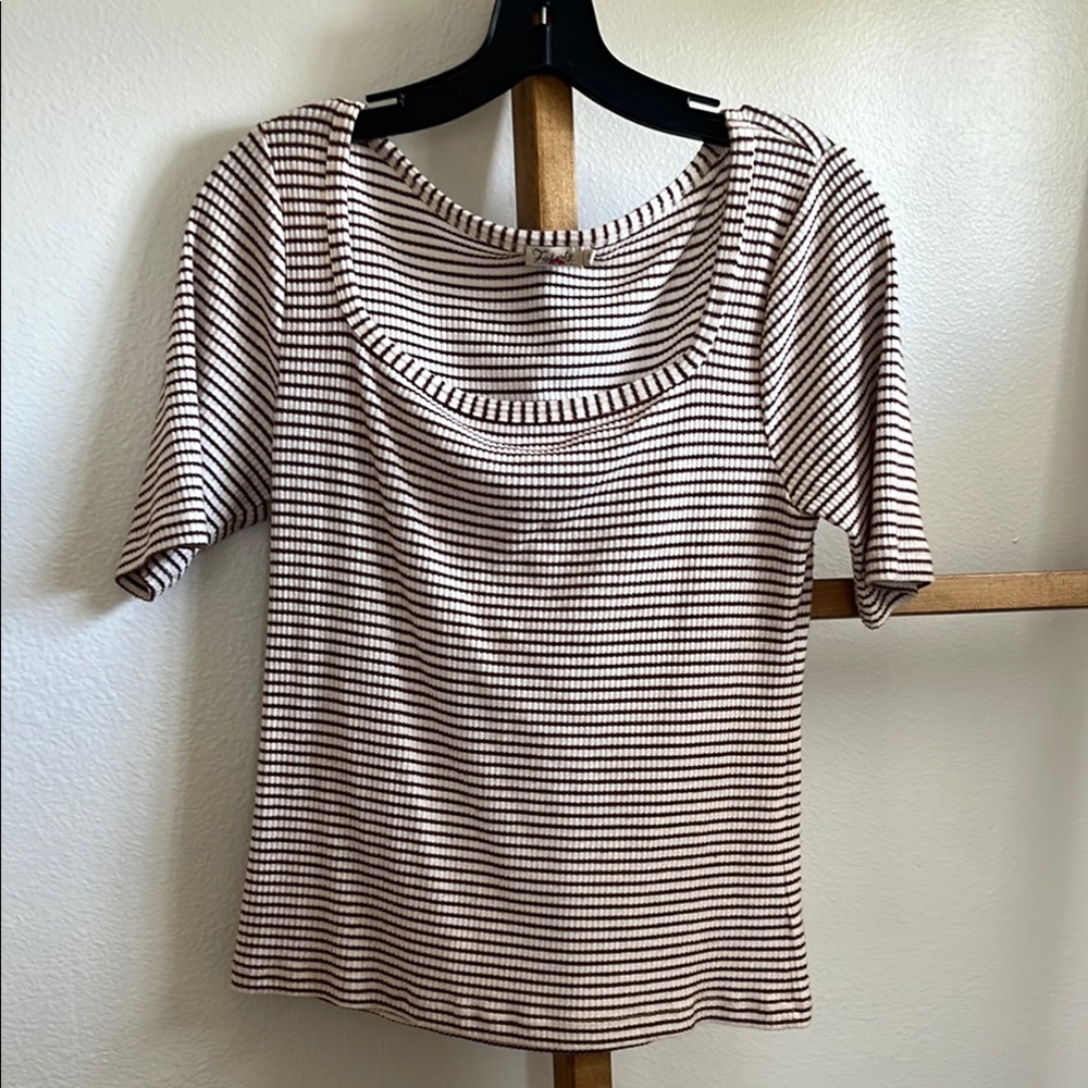 Faherty White and Brown Fitted Ribbed Short Sleeve Tee